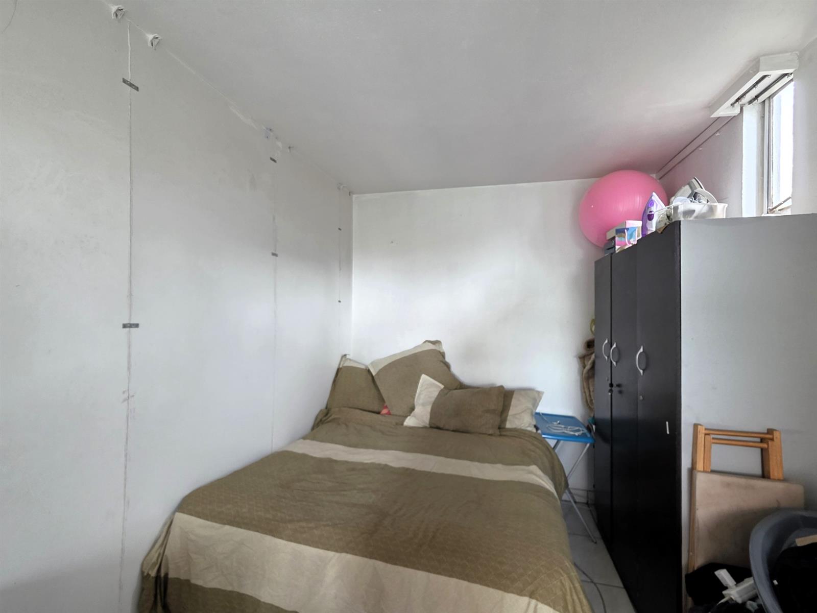 Premium 3-Bed Duplex Apartment, with Urban Convenience in Prime Arcadia