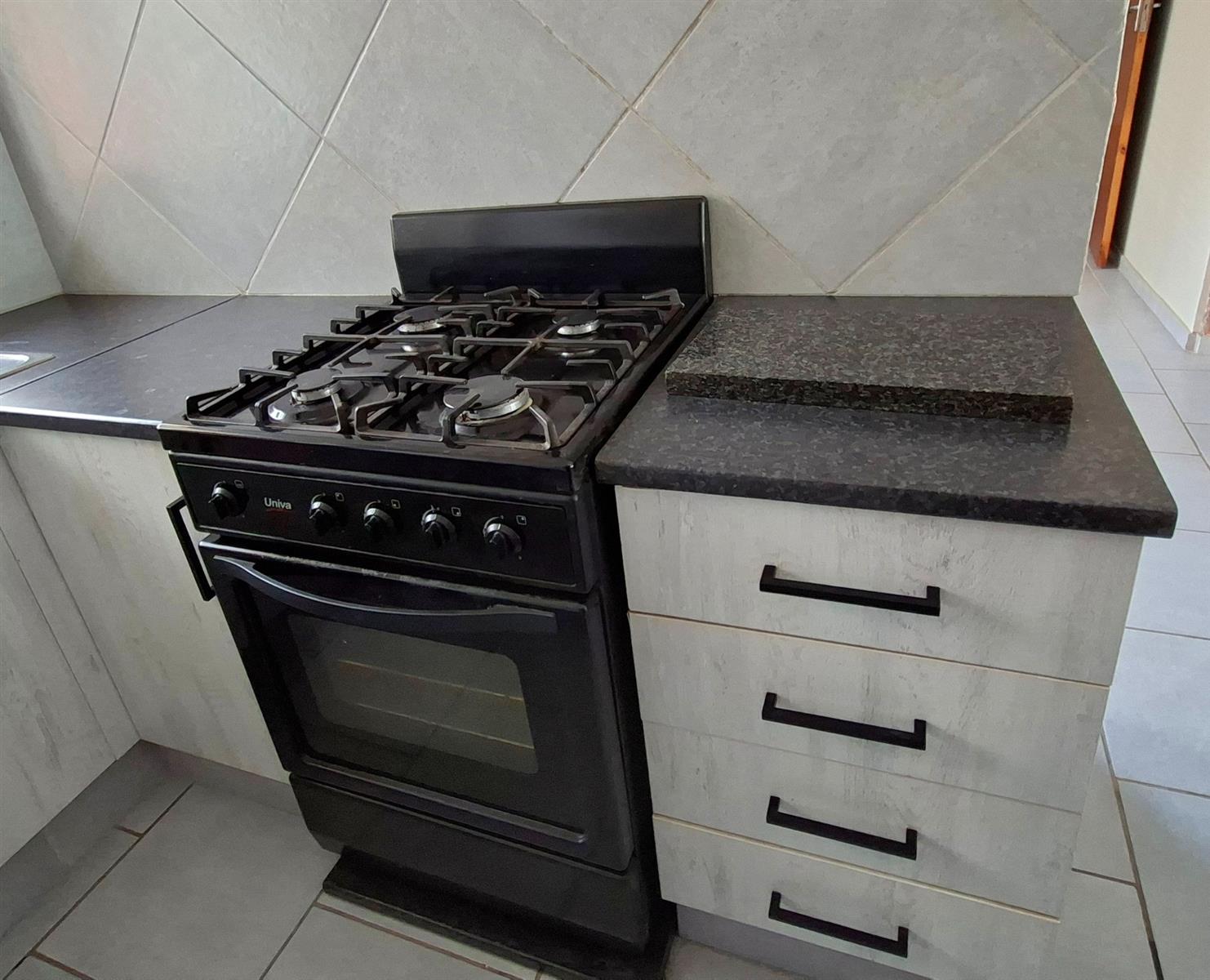 Beautiful 2 bedroom townhouse for sale