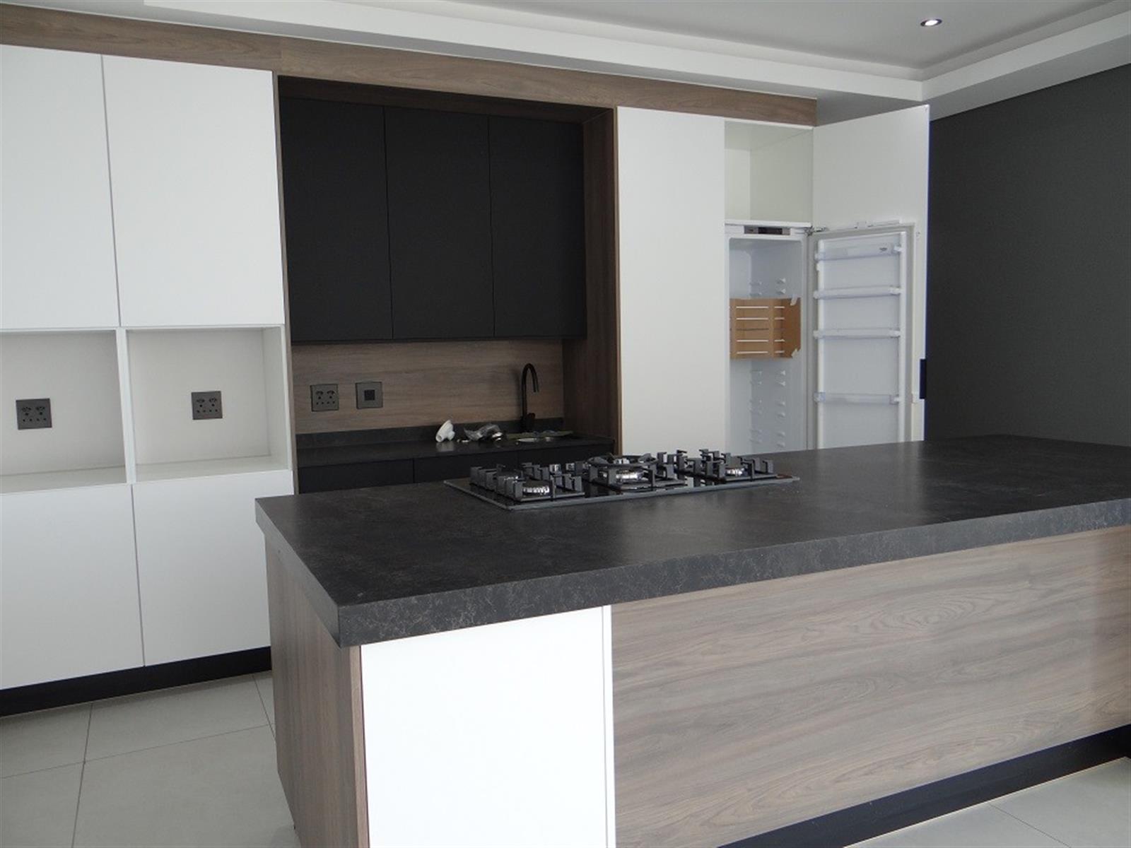 5 Bedroom House For Sale in Fountainbrook Estate, Midstream Estate, Centurion