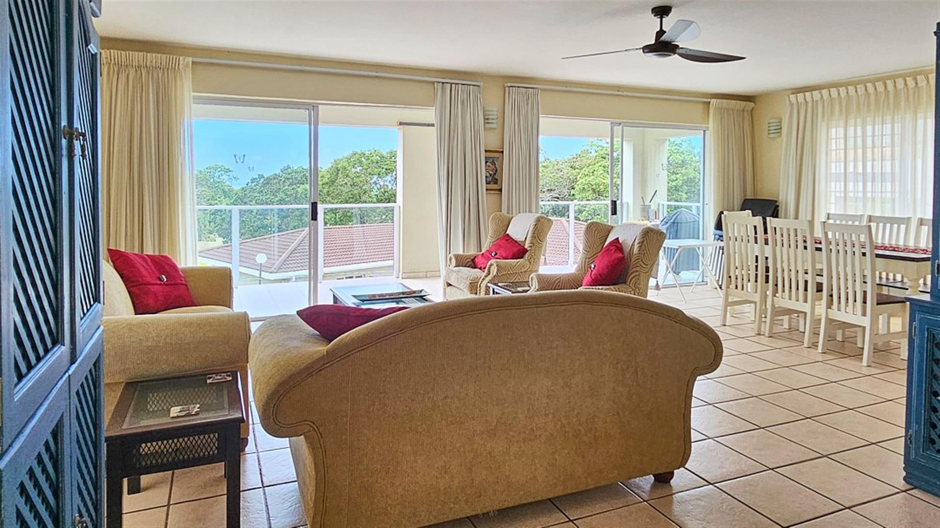 HUGE, Luxury 3 Bedroom Townhouse
