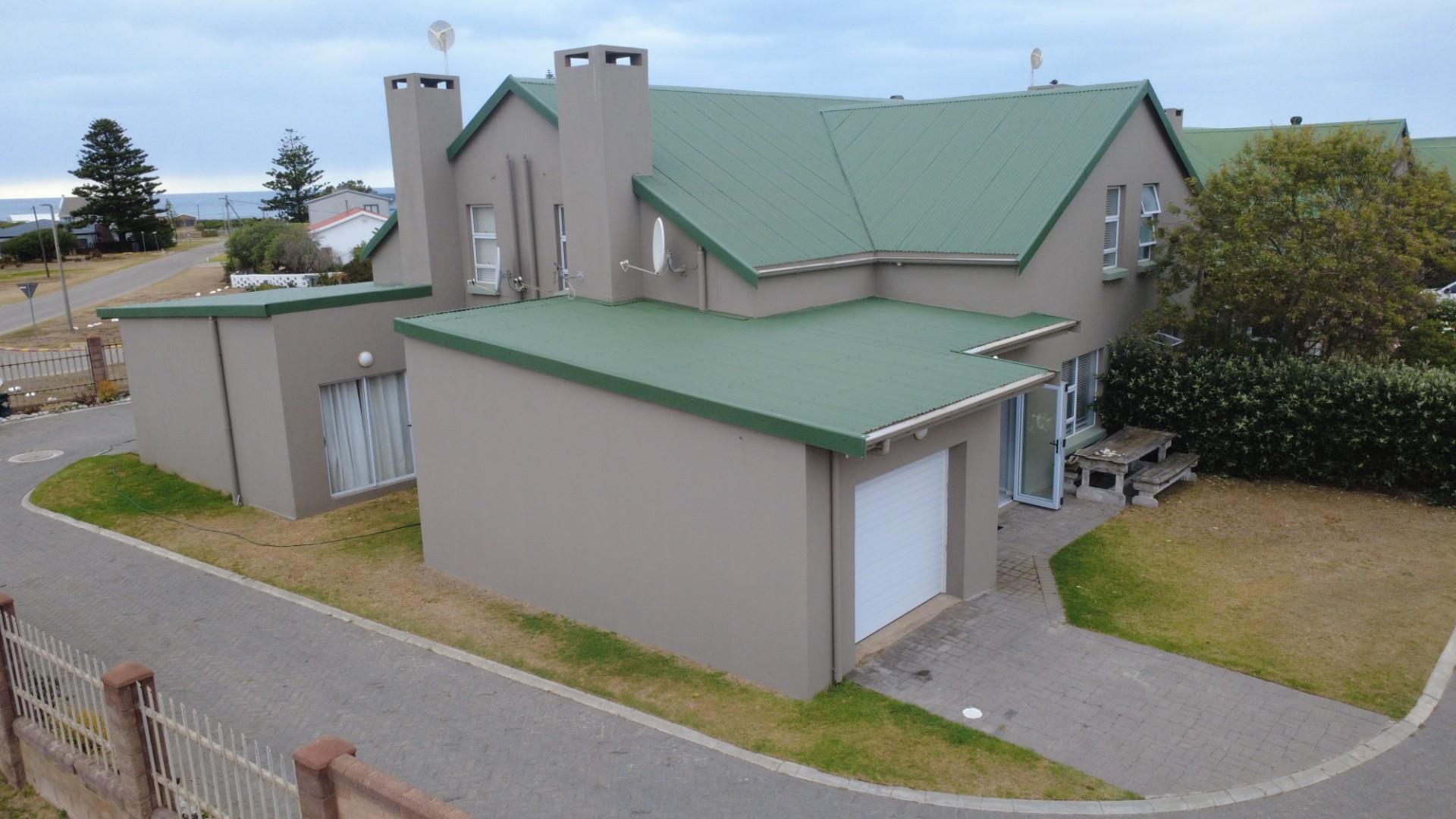 3 Bedroom Duplex Gouritsmond