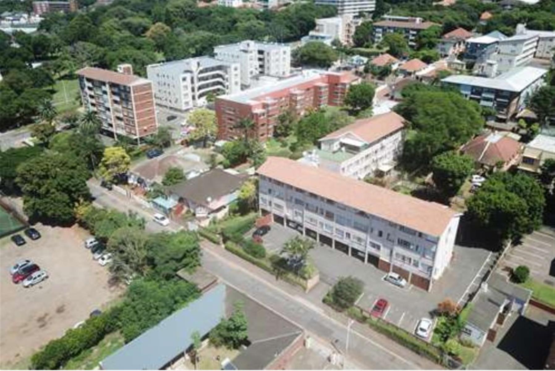 Great 14% ROI. Newly Tenanted One and a half bedroom semi furnished apartment in Glenwood.