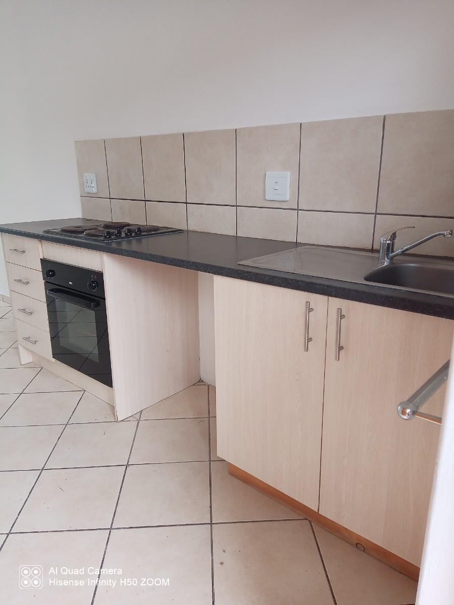 Apartment For Sale in Woodhurst, Chatsworth, KwaZulu Natal