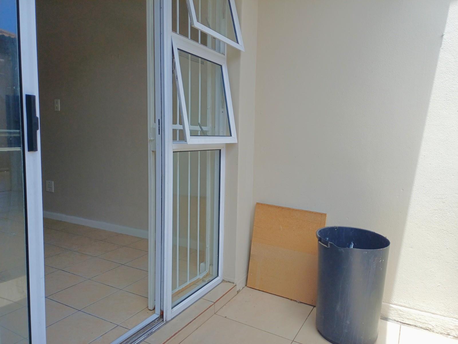 Neat 2 Bedroom Apartment in Parklands