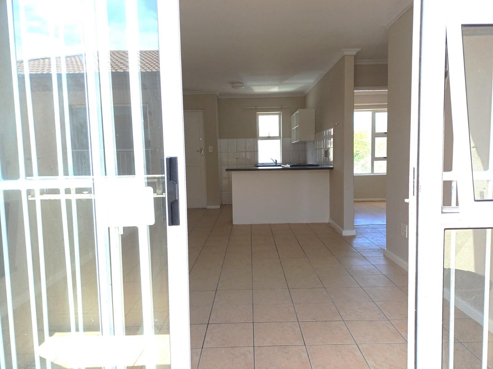Neat 2 Bedroom Apartment in Parklands