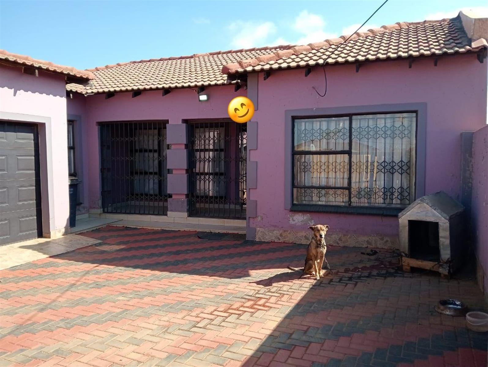 House For Sale in Lawley Johannesburg