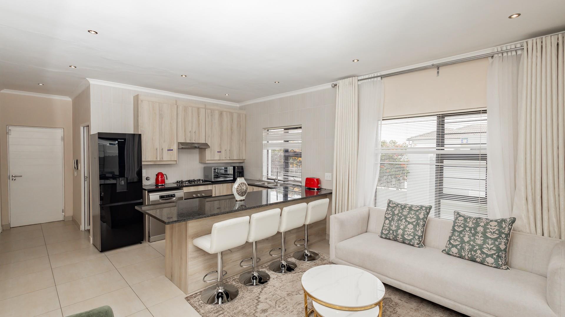 Modern 3 Bed Freestanding House For Sale in Parklands, Blouberg