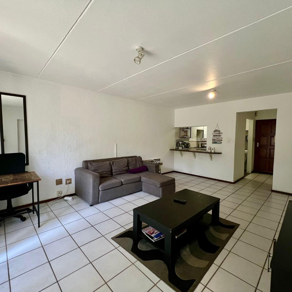 2 bedroom 1 bathroom -Graceland one