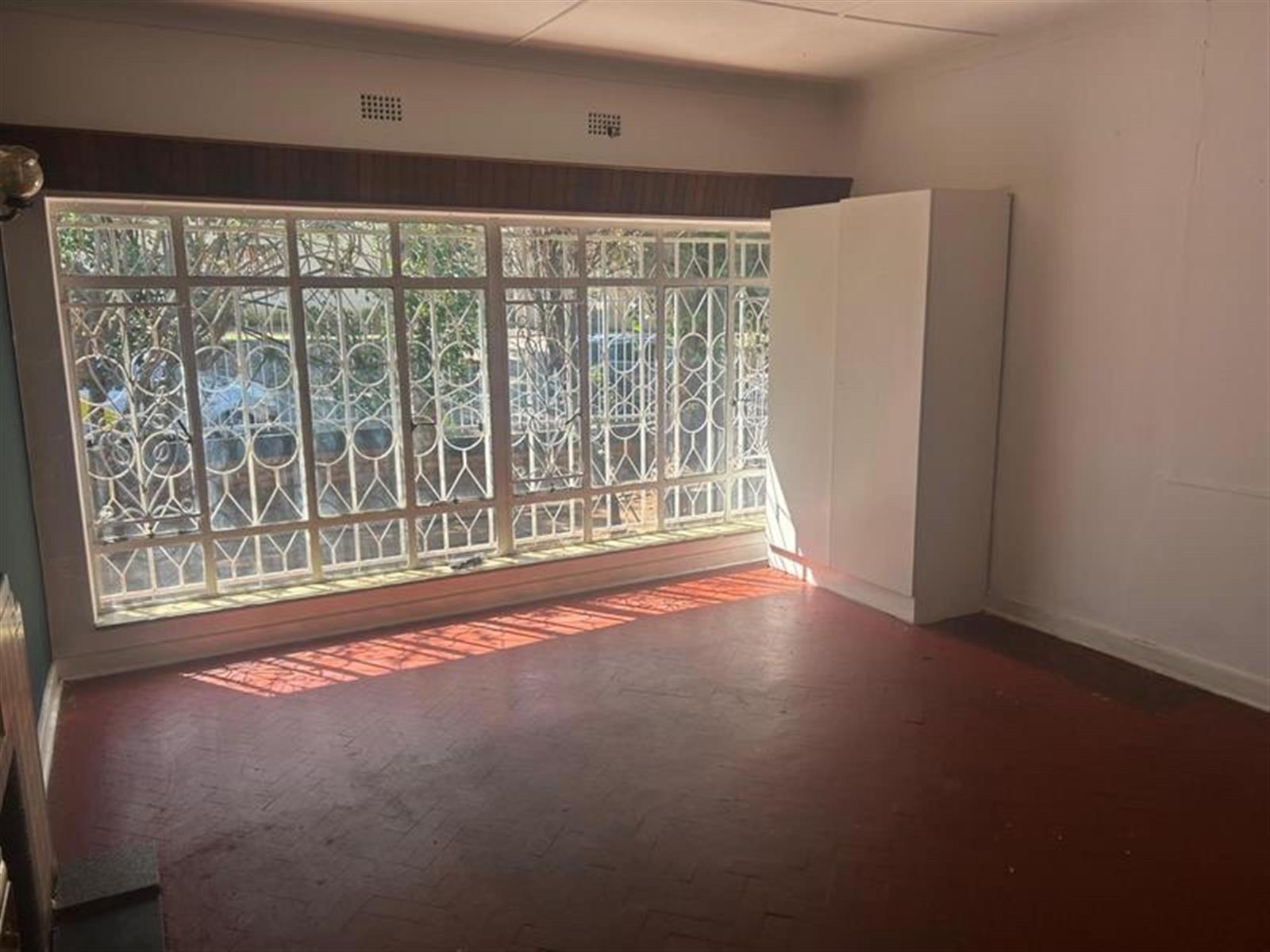 House For Sale in Bezuidenhout Valley, Johannesburg
