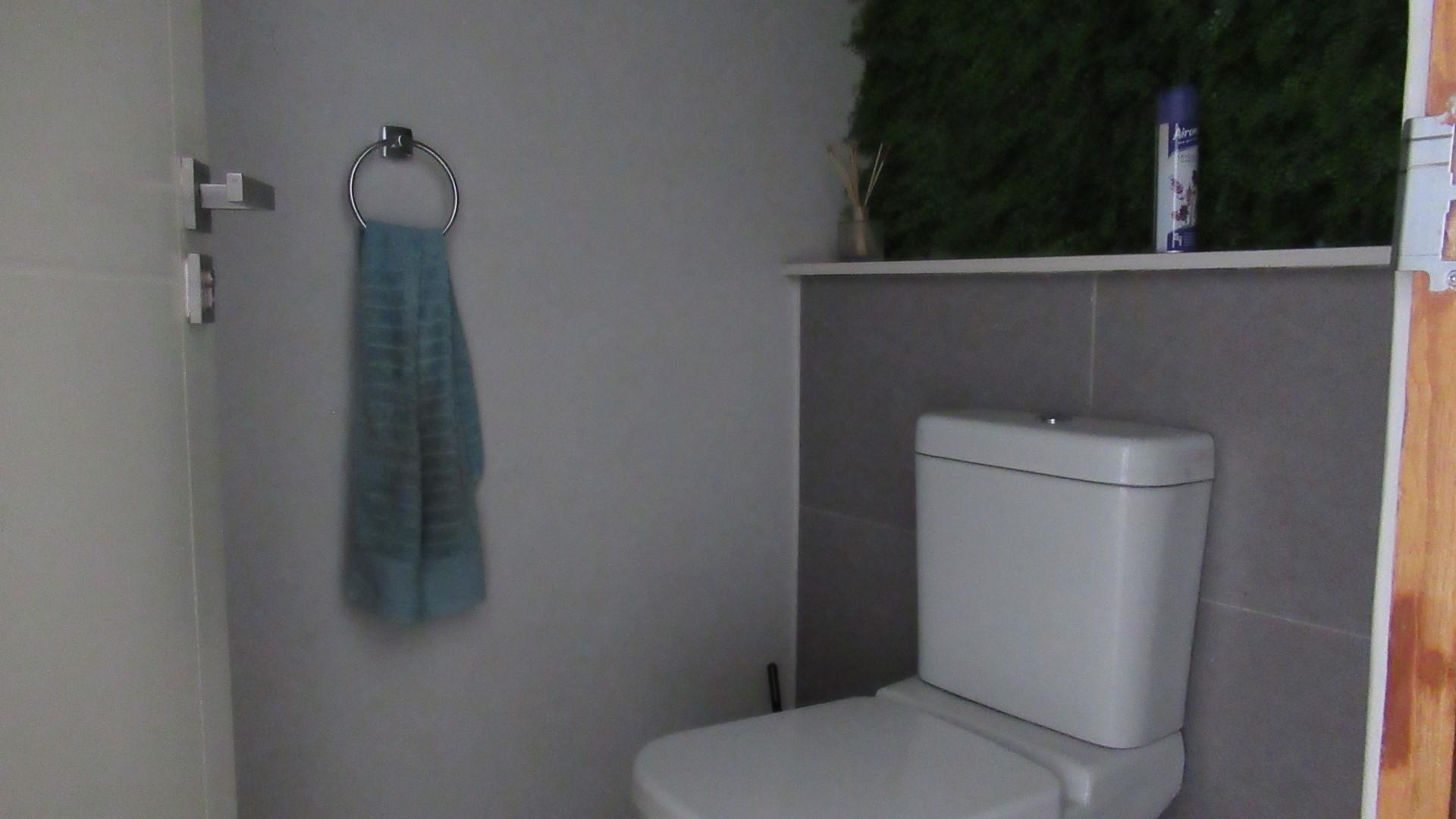 Stylish Two-Bedroom Apartment in Braamfontein, Johannesburg