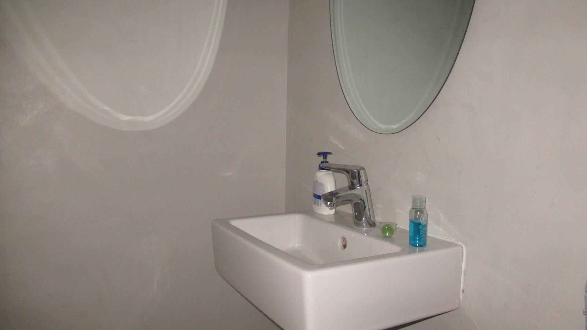 Stylish Two-Bedroom Apartment in Braamfontein, Johannesburg