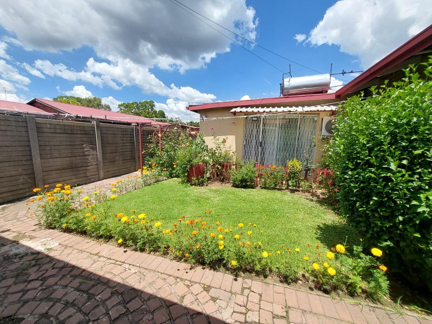 4-Bedroom House For Sale in Vanderbijlpark SE, Vanderbijlpark