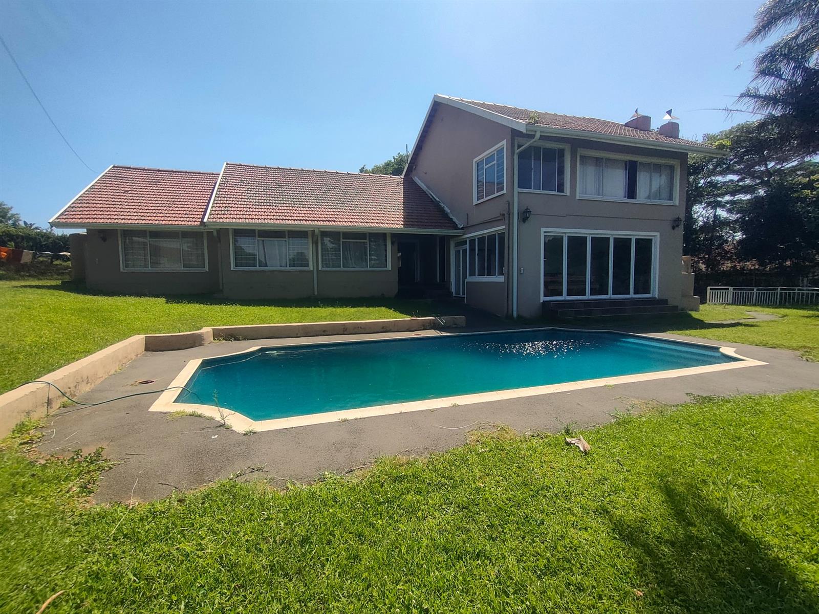 6 bedroom House For Sale in Amanzimtoti, KwaZulu Natal