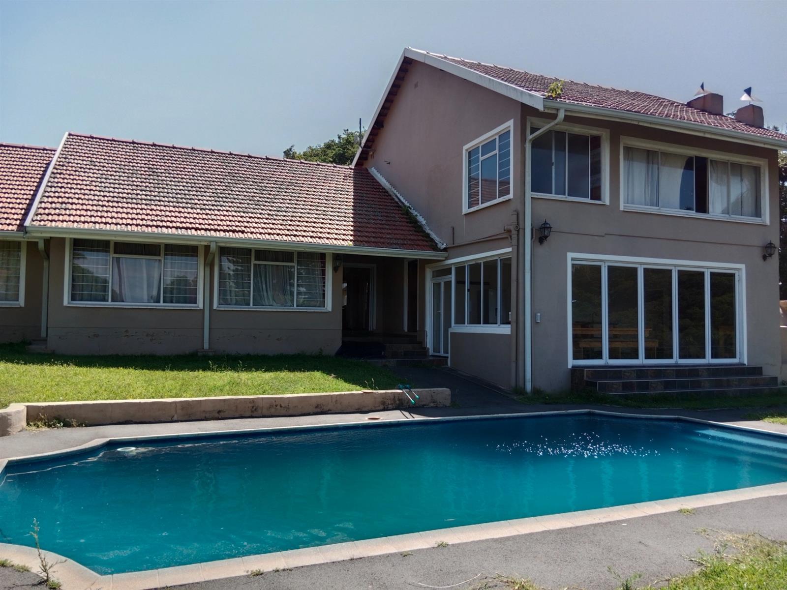 6 bedroom House For Sale in Amanzimtoti, KwaZulu Natal