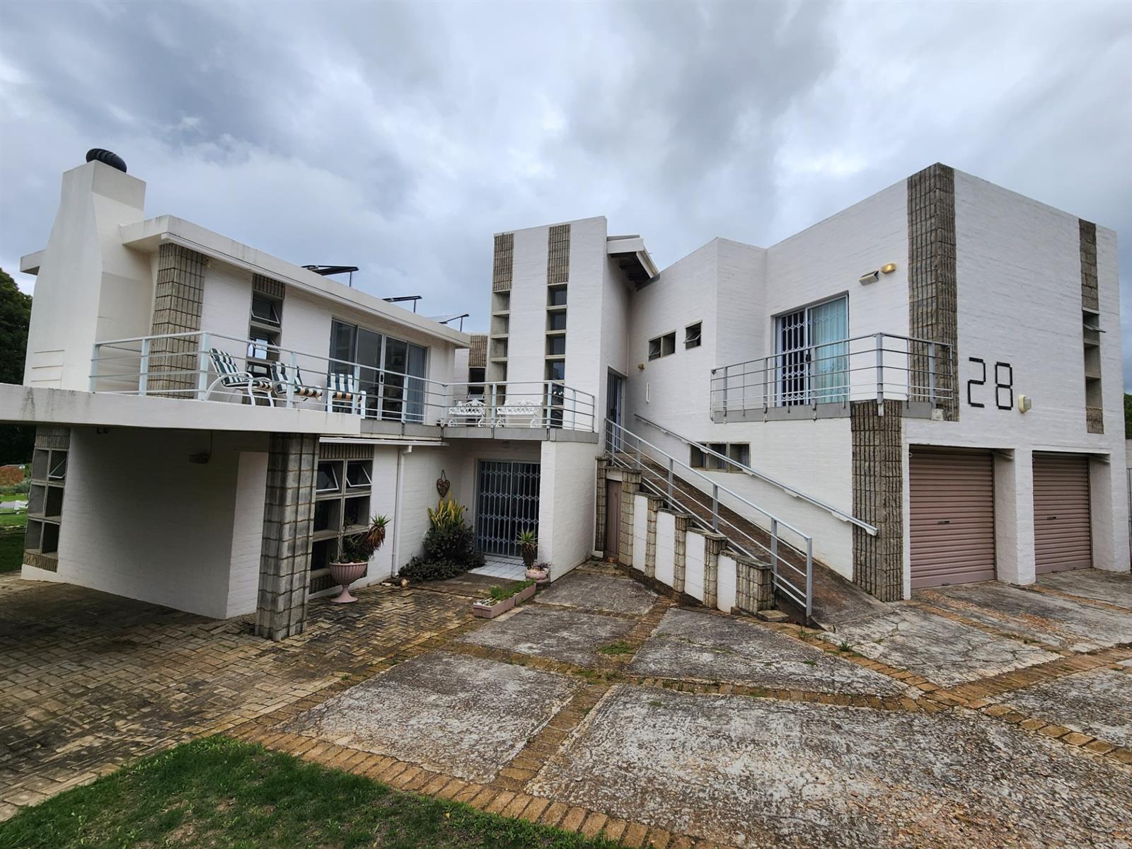 Unique property in the heart of Wavecrest Jeffreys Bay