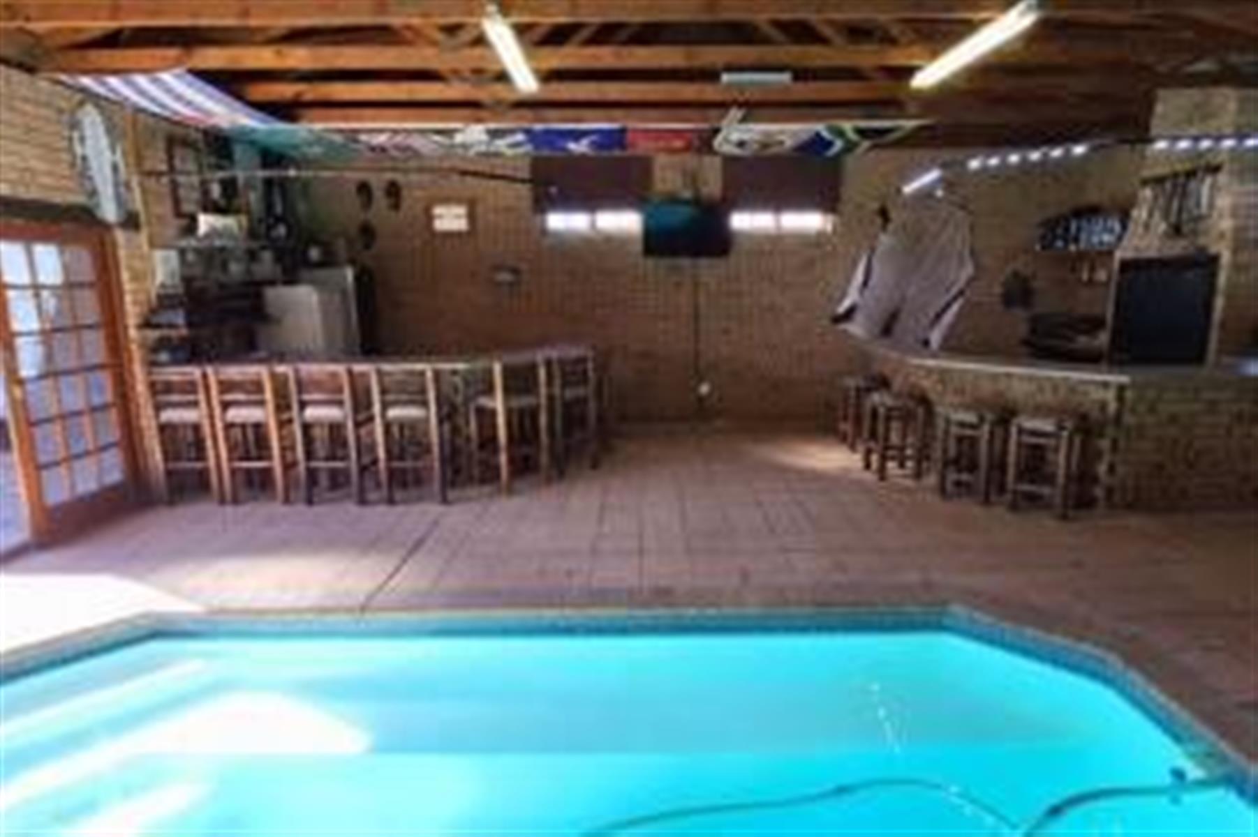 Prestigious 4-Bedroom Home with Exceptional Entertainment - Secunda
