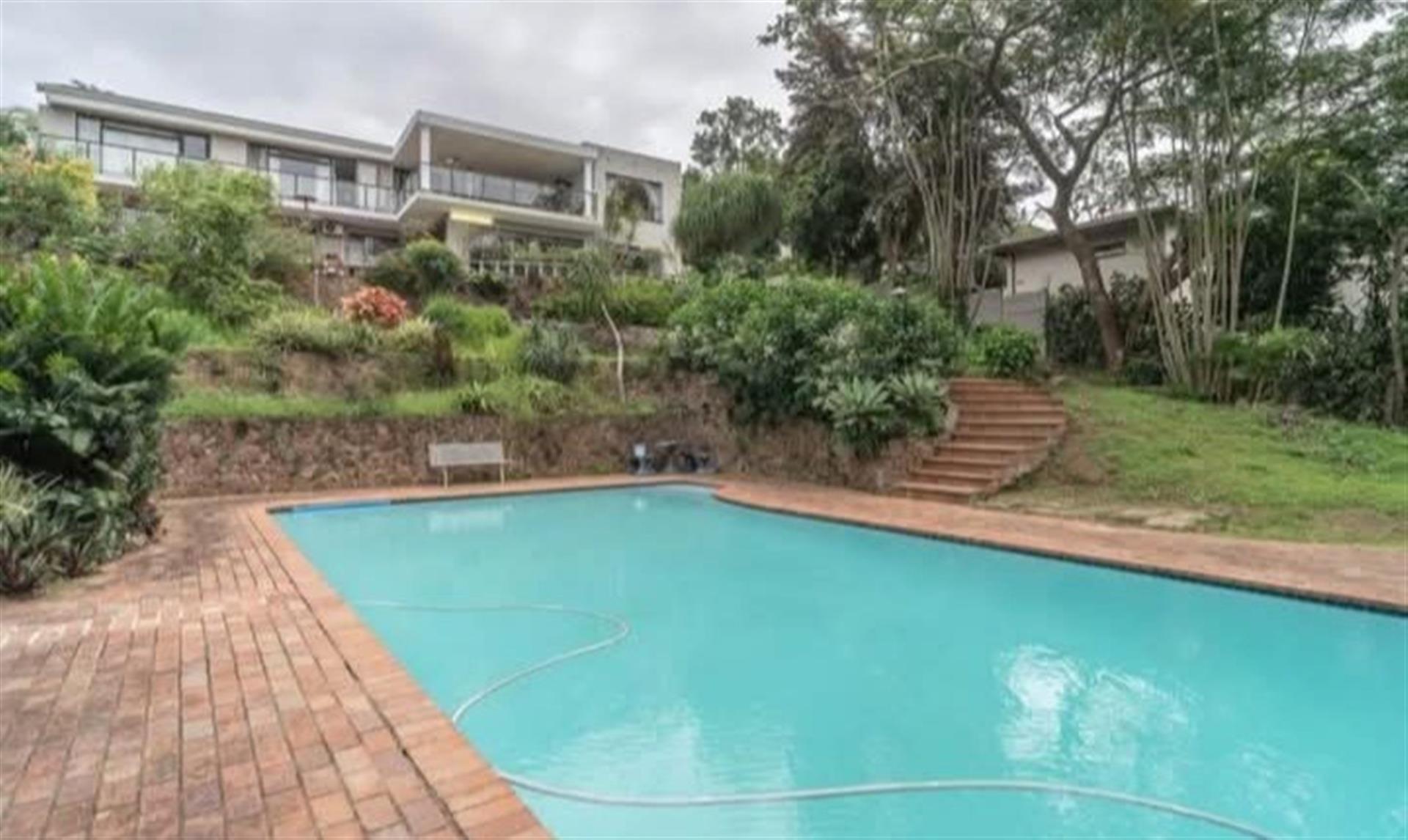 Spacious,stunning 6 Bed 6 Bath house in the heart of Beverley hills drive in westville durban