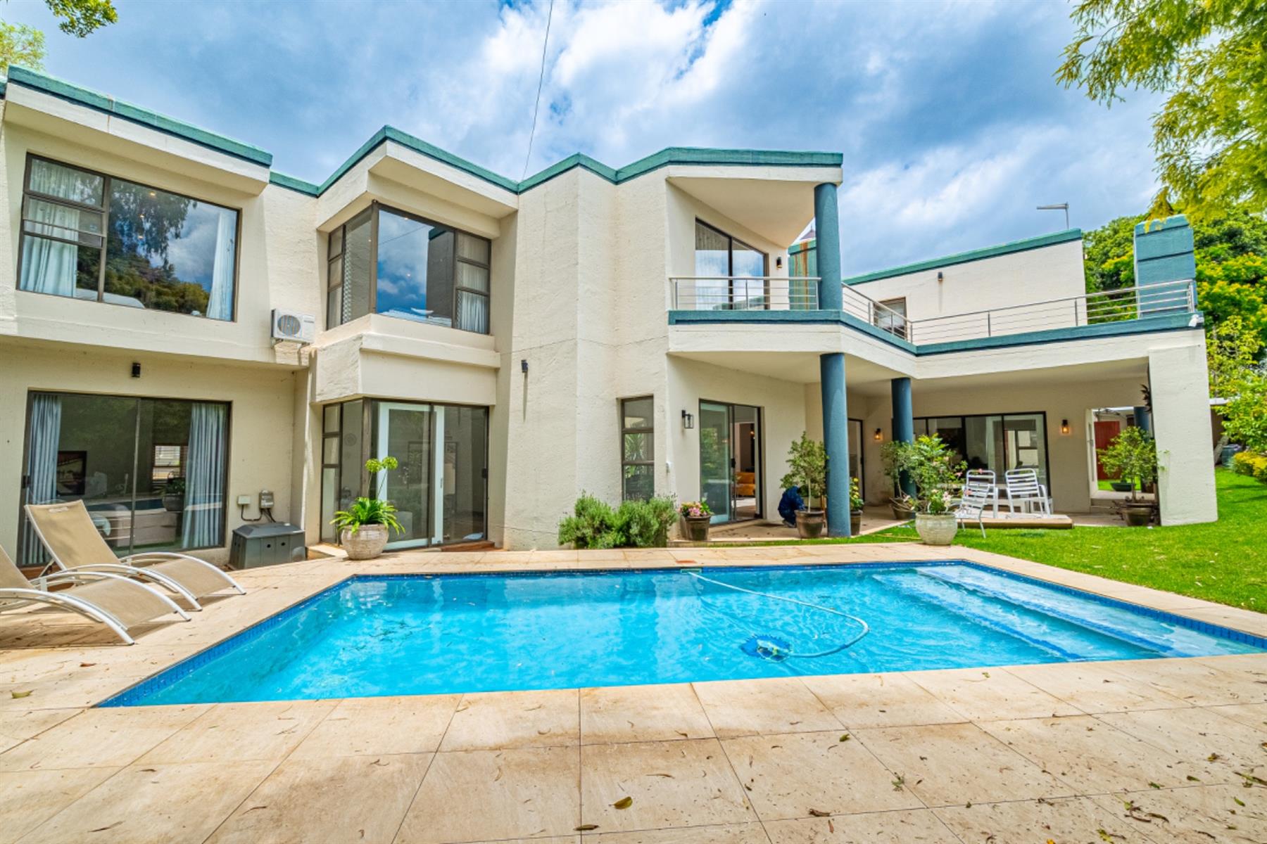 A Grand Residence Where Space, Sustainability and Sophistication Unite