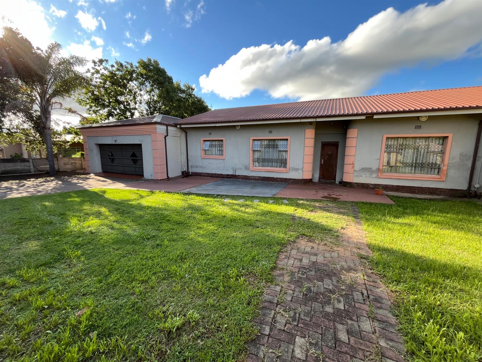 Beautiful House For Sale in Dundee, KwaZulu Natal