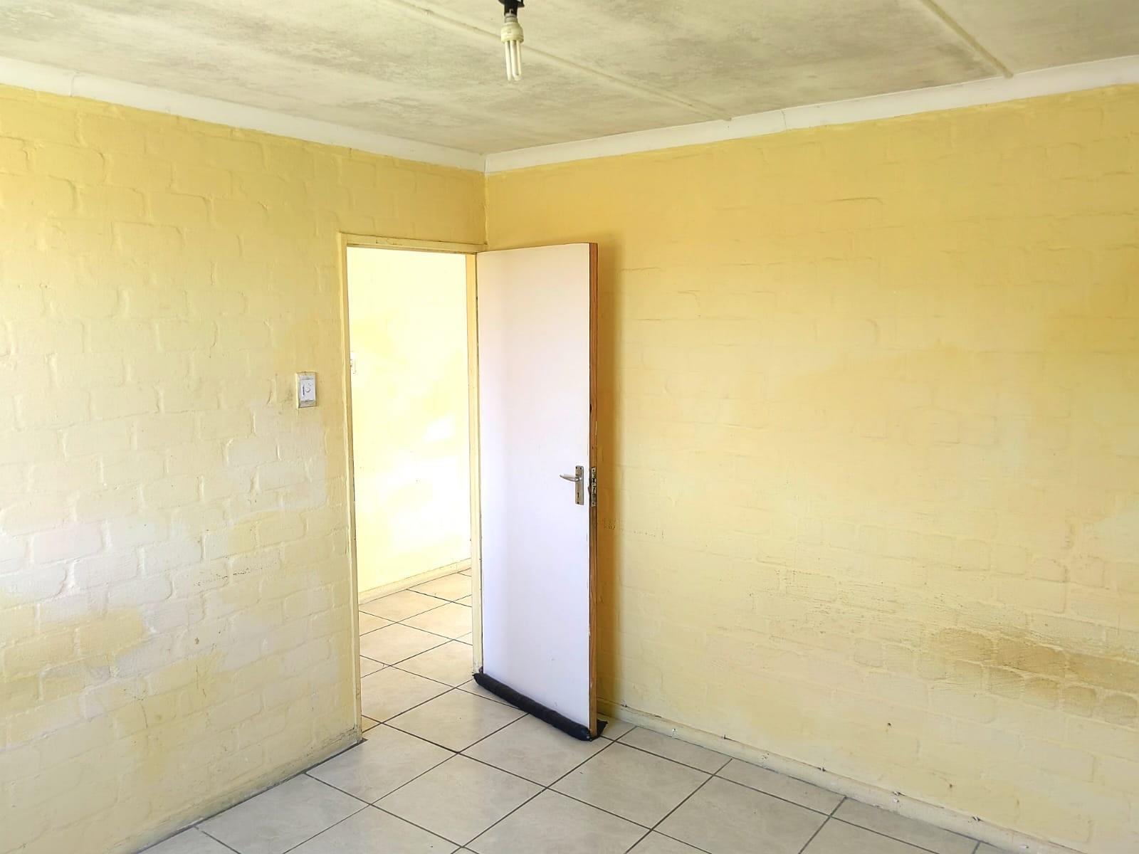Apartment For Sale in Amalinda, East London