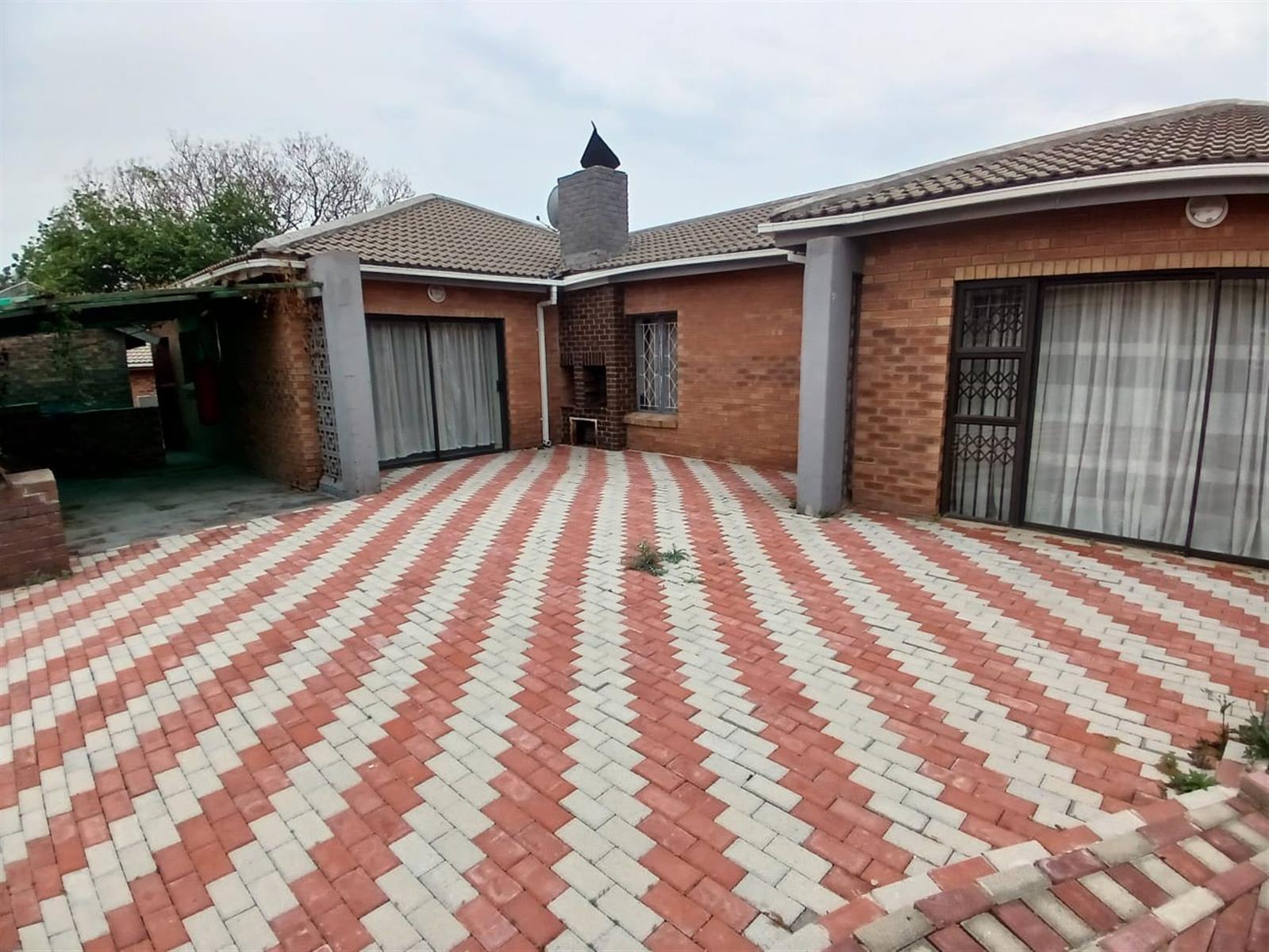 House For Sale in Arborpark, Newcastle, KwaZulu Natal