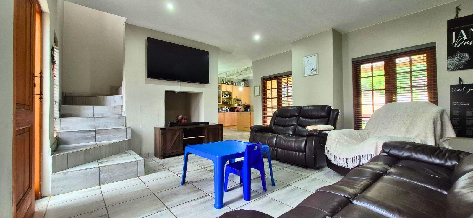 House For Sale in Moreleta Park, Pretoria