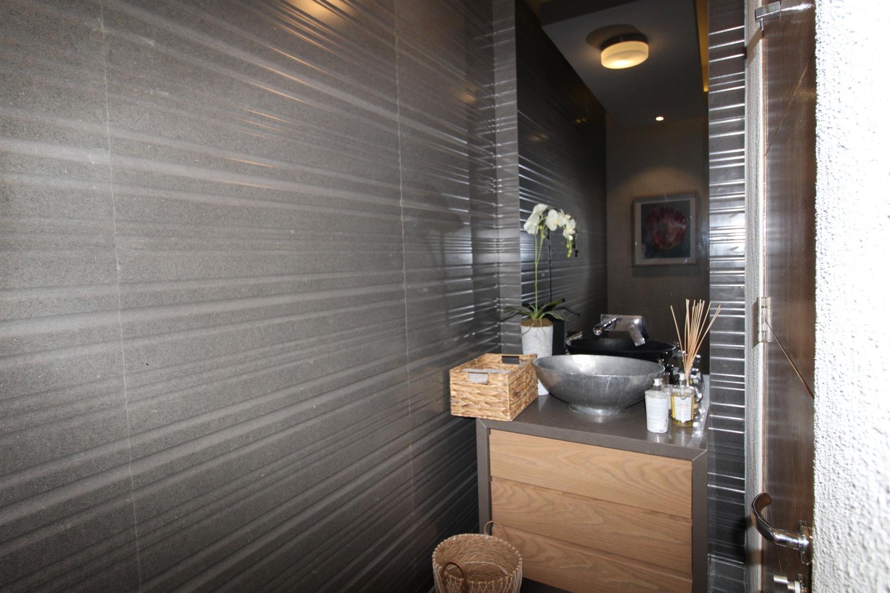 EXCEPTIONAL LUXURY PENTHOUSE | GREEN POINT