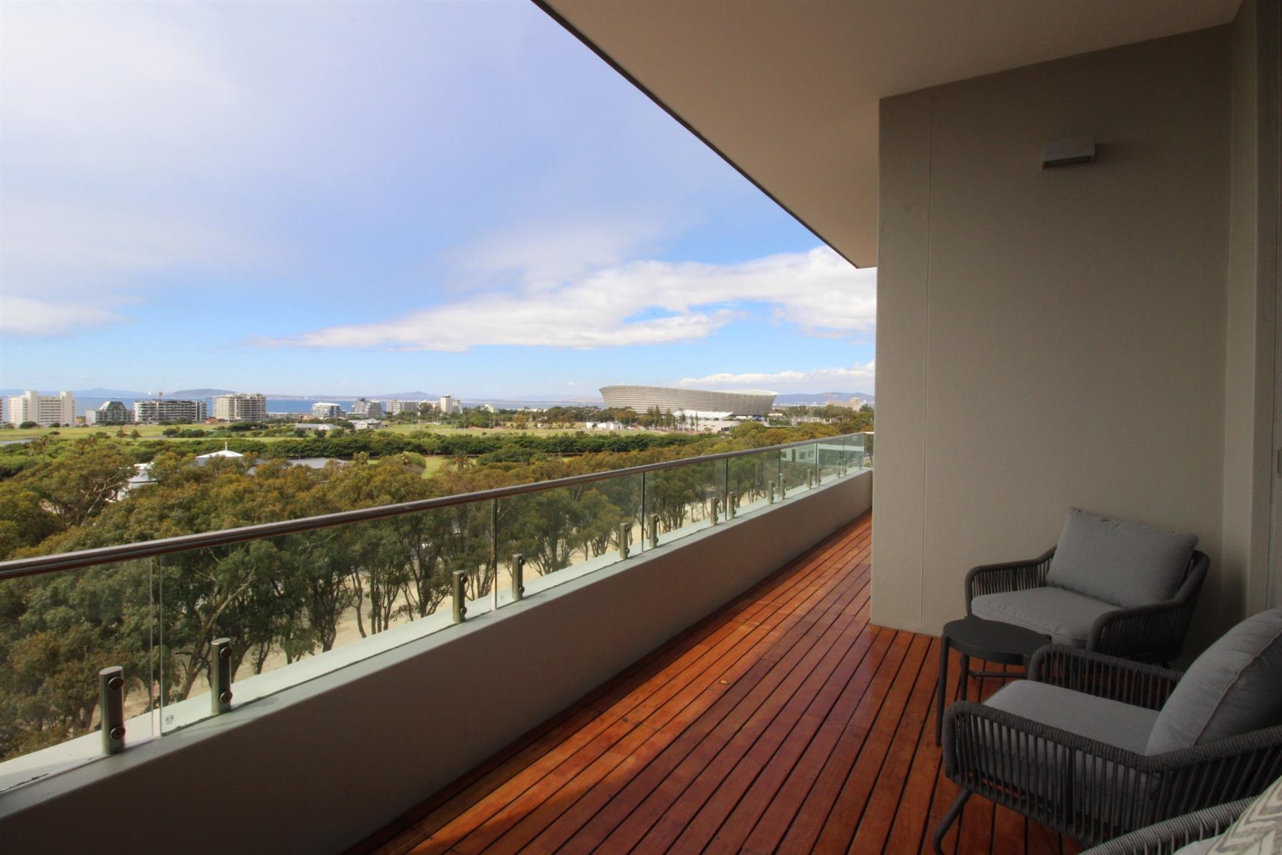 EXCEPTIONAL LUXURY PENTHOUSE | GREEN POINT