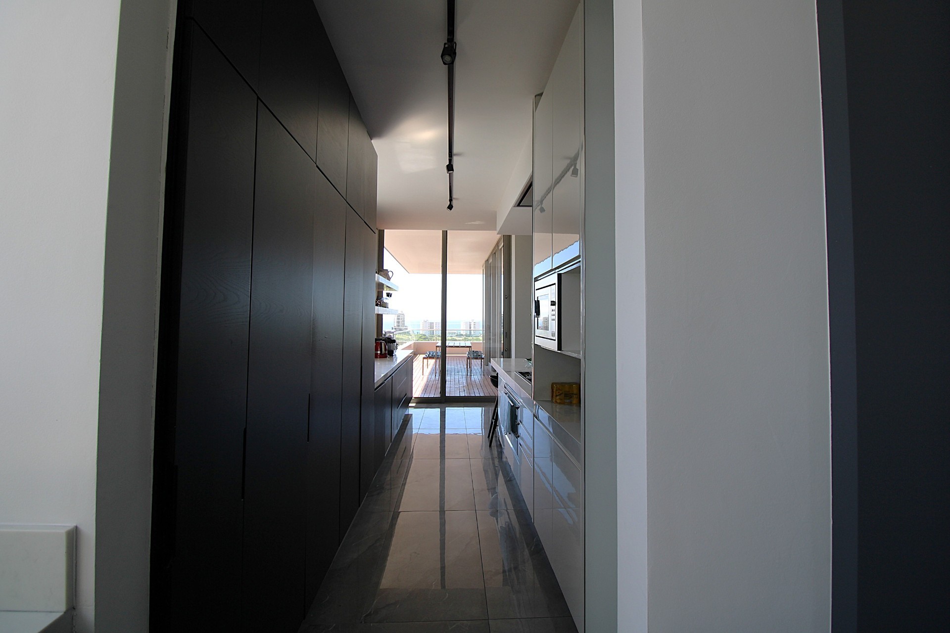 EXCEPTIONAL LUXURY PENTHOUSE | GREEN POINT