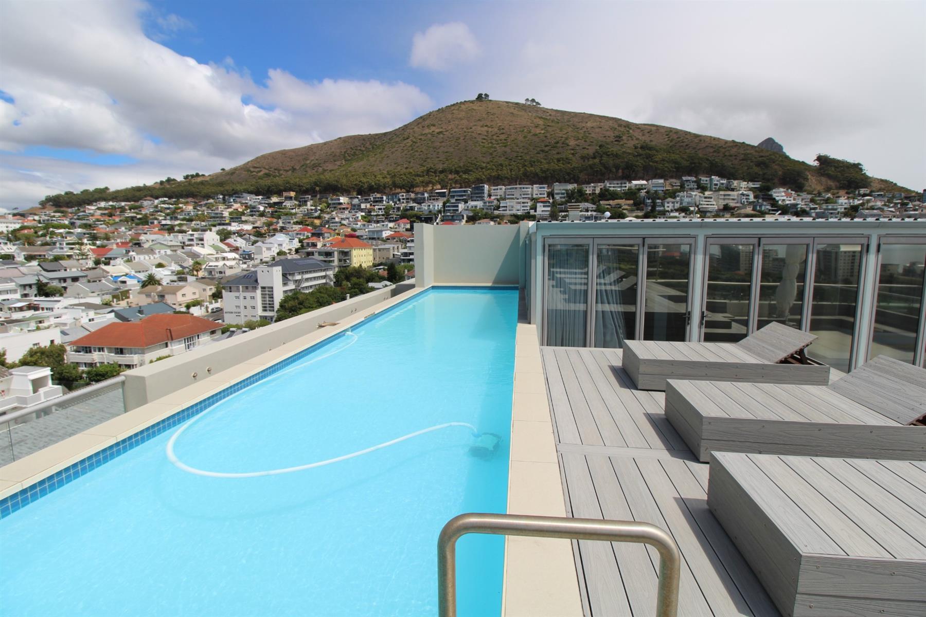 EXCEPTIONAL LUXURY PENTHOUSE | GREEN POINT