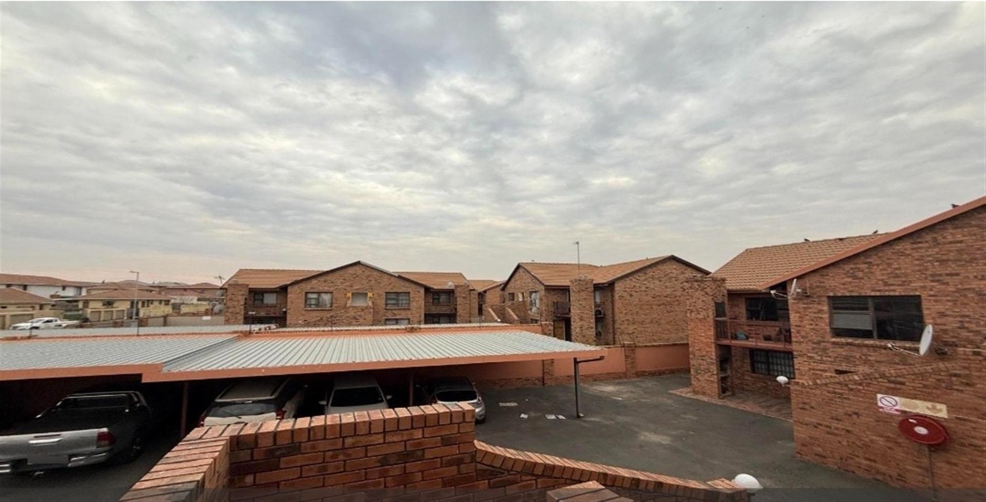 Apartment For Sale in Secunda