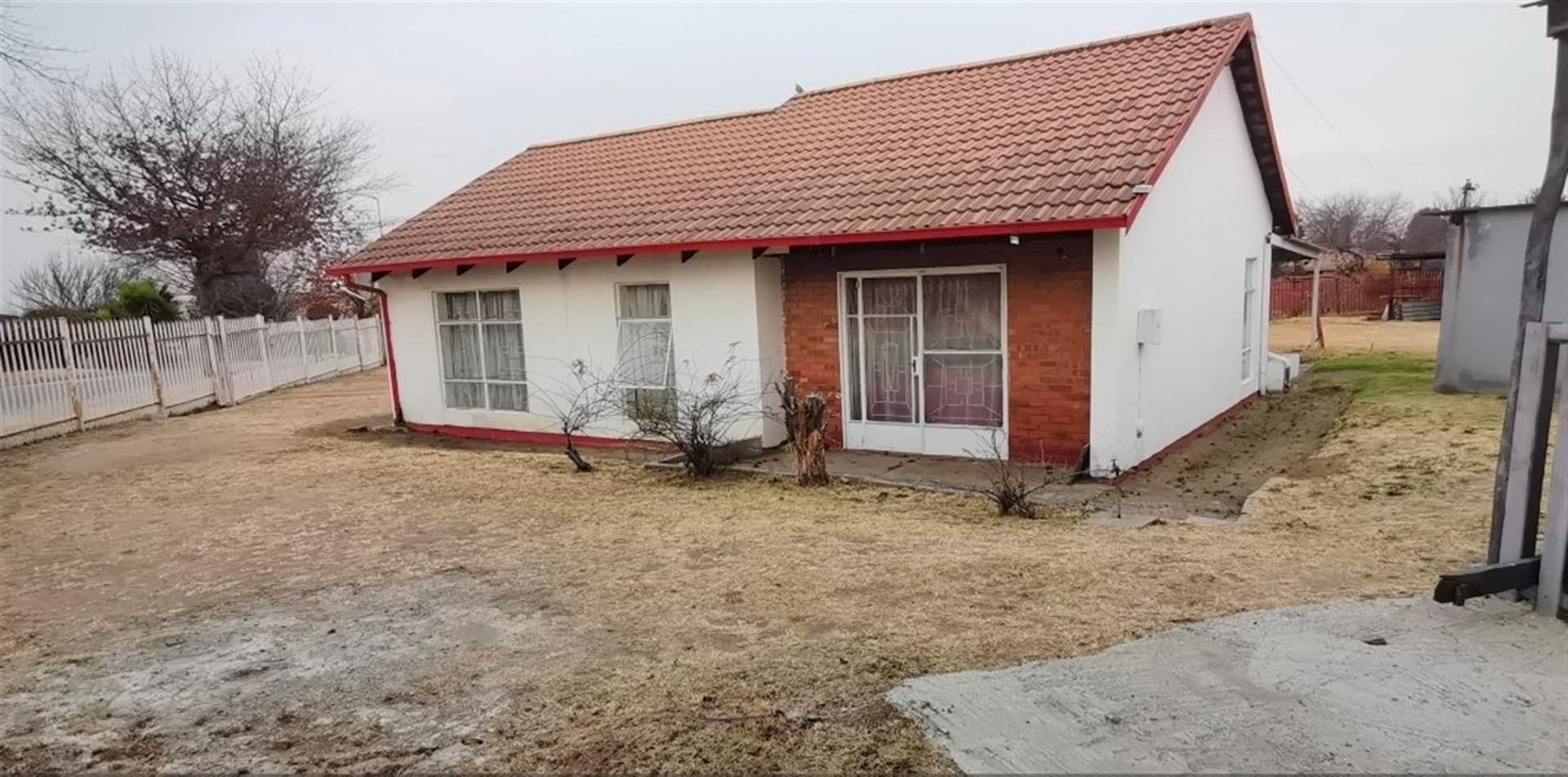 House For Sale in Thistle Grove, Kinross, Secunda