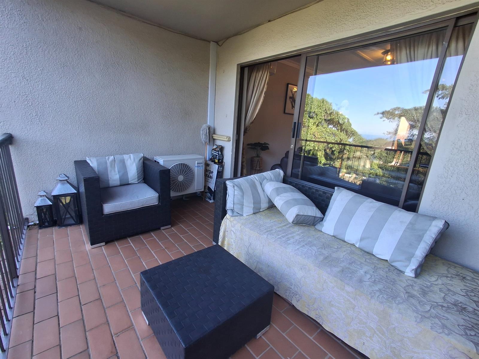 Stylish Fully Furnished 2-Bedroom Apartment