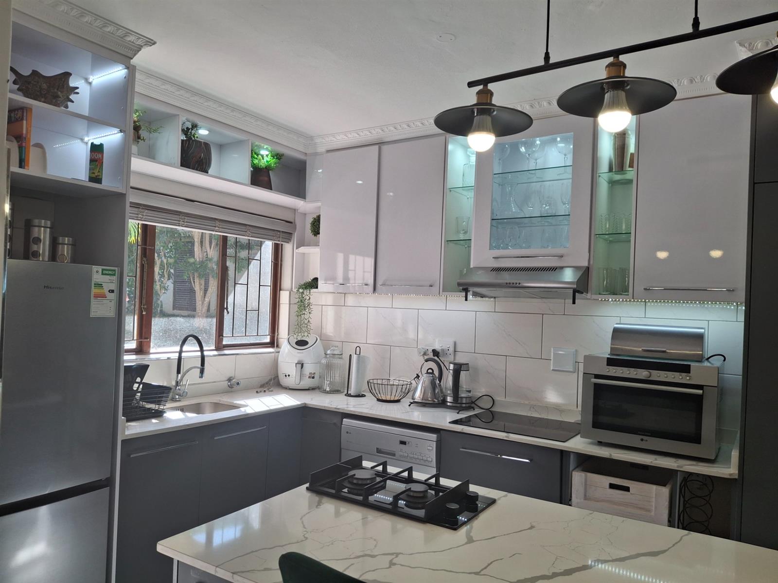 Stylish Fully Furnished 2-Bedroom Apartment