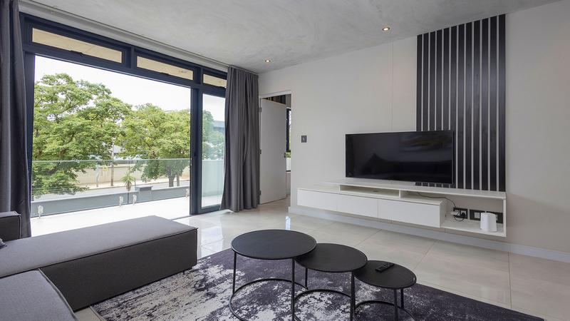 Apartment for rent in Houghton Estate, Johannesburg, 1 West Wing (1st floor), Paramount, 1 8th Street, Houghton Estate, Johannesburg, Gauteng, 60 m²