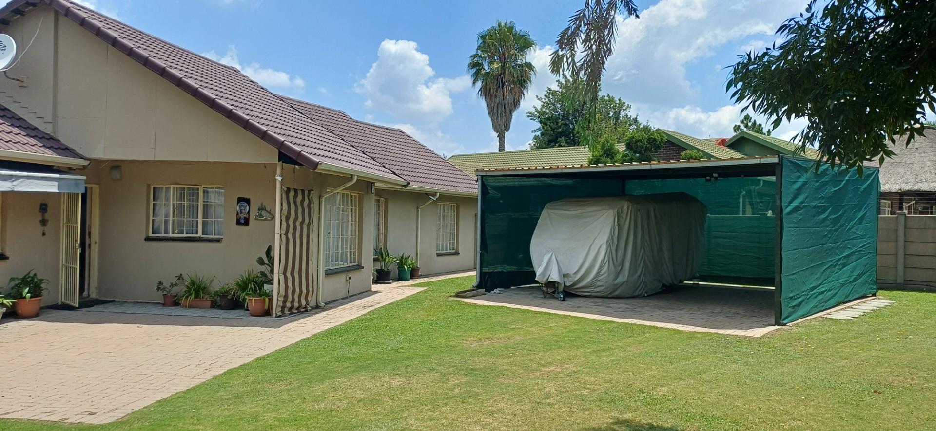 House For Sale in Secunda
