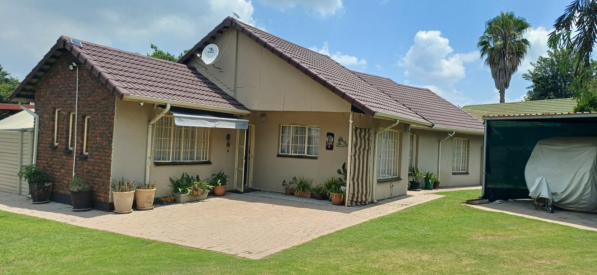 House For Sale in Secunda