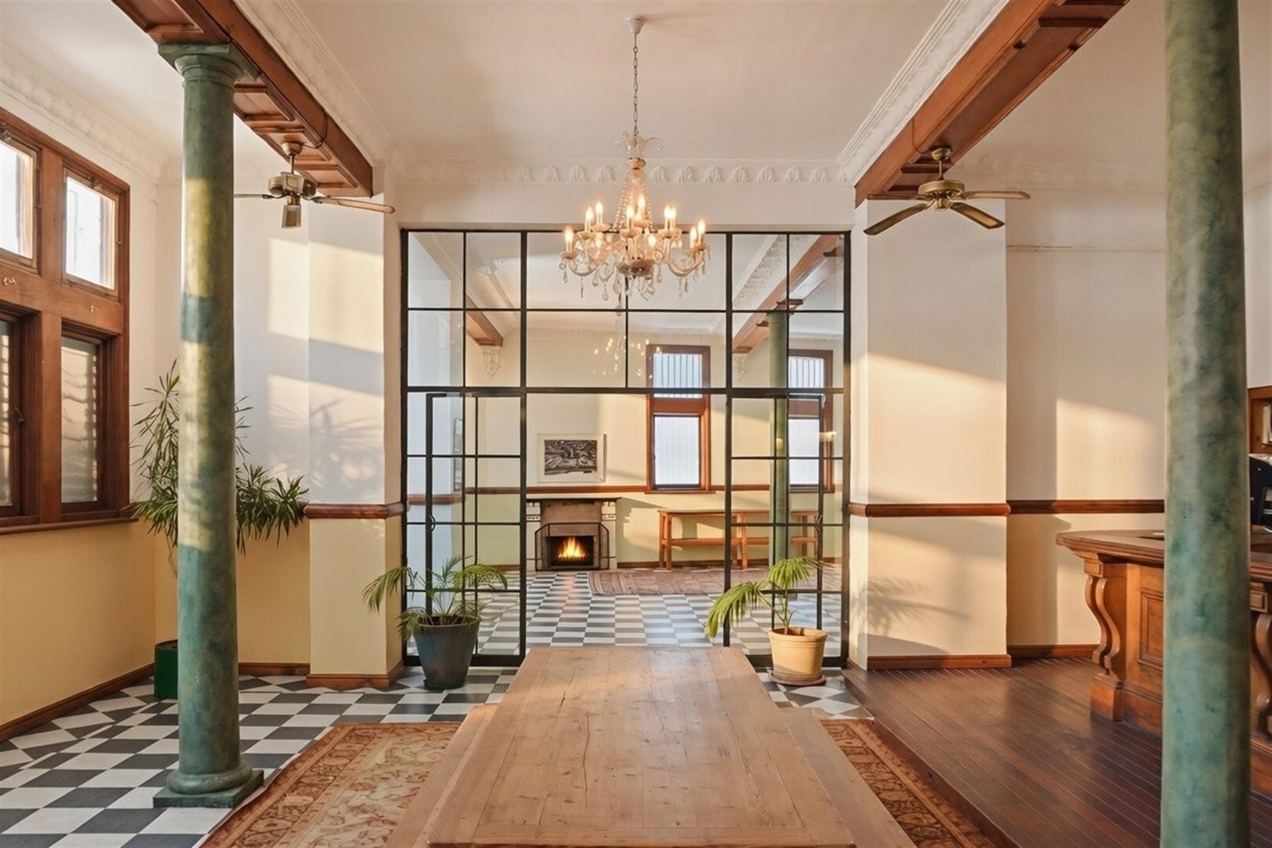 A Restored Victorian Landmark in the Heart of Woodstock - The Altona