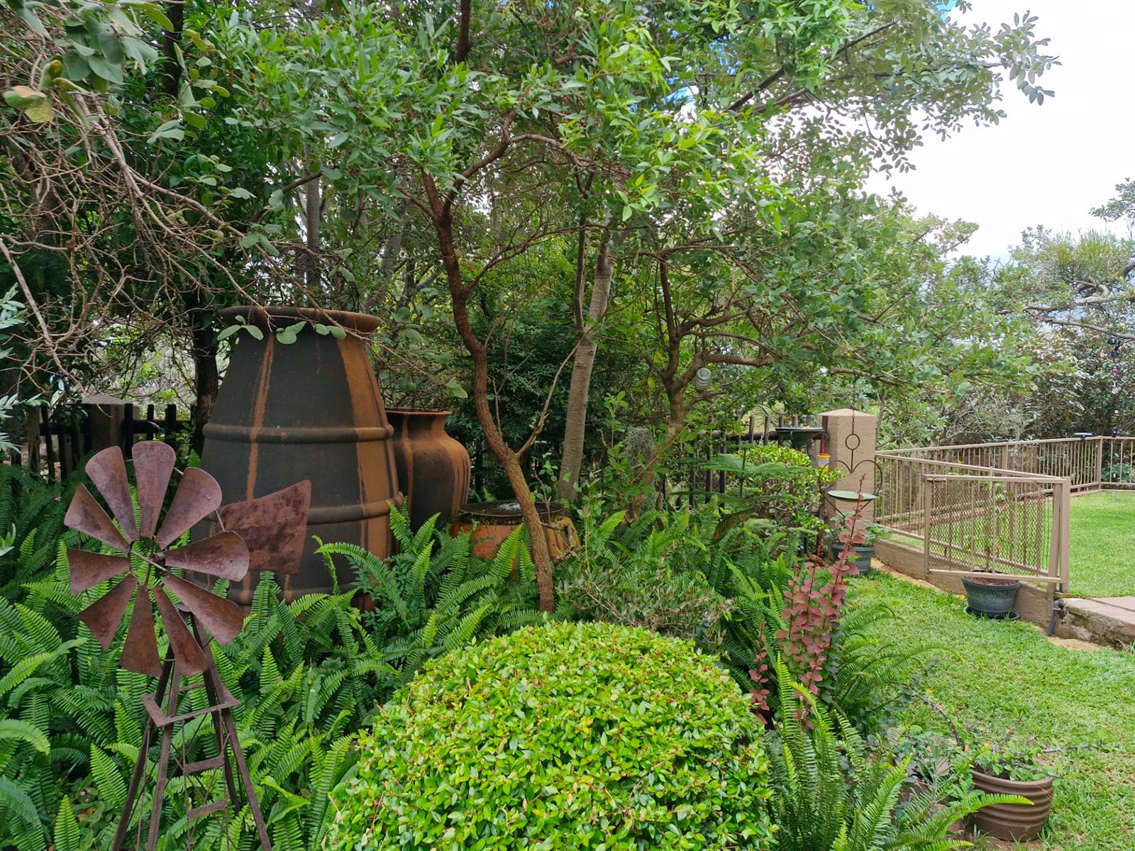 PRISTINE WHEELCHAIR-FRIENDLY BUSHVELD HOME FOR SALE