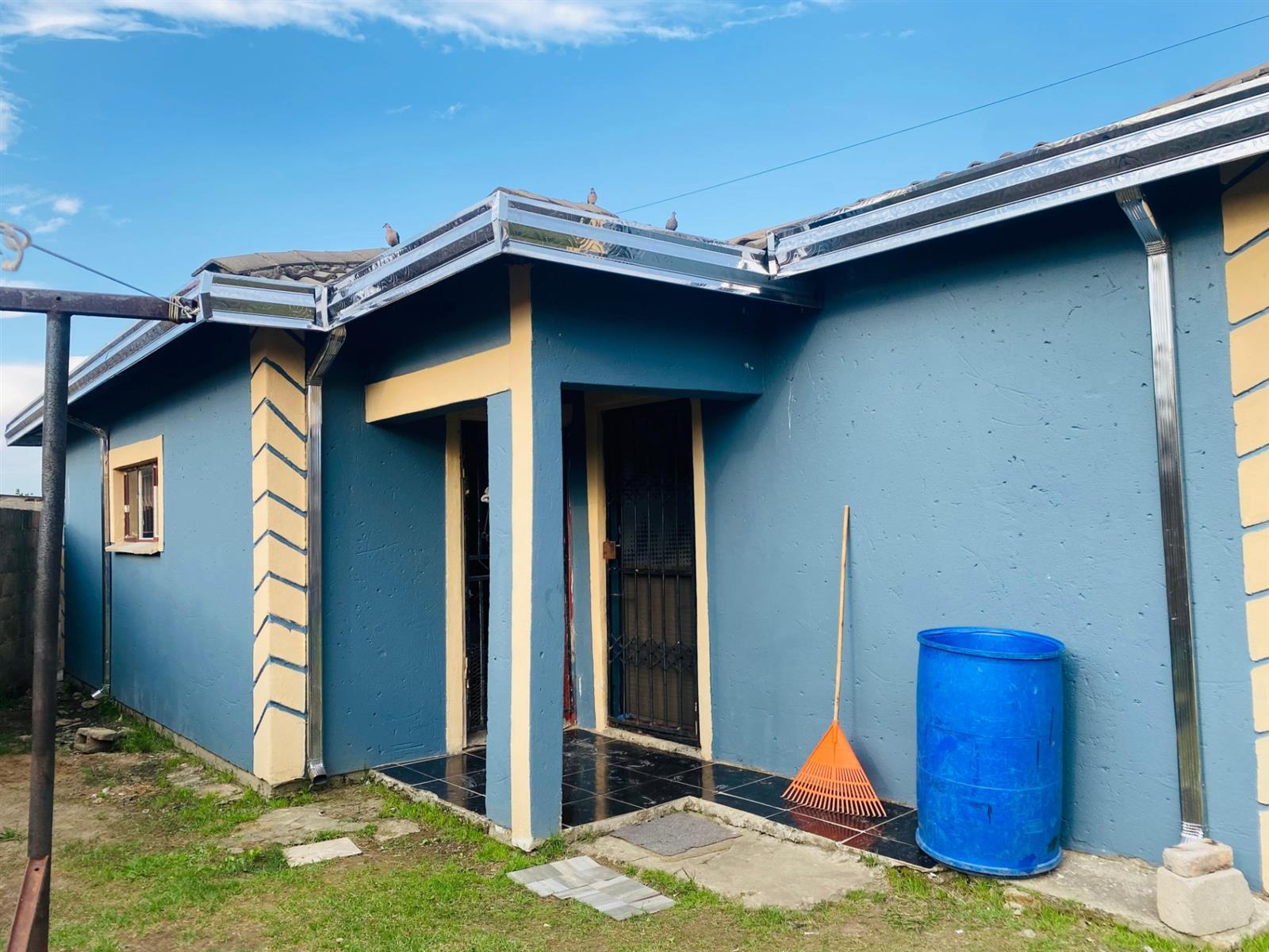 House for sale Madadeni section 7