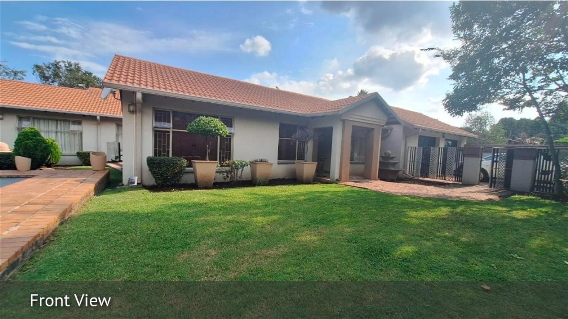 Spacious four Bedroom Family Home with Pool and Study in Secunda