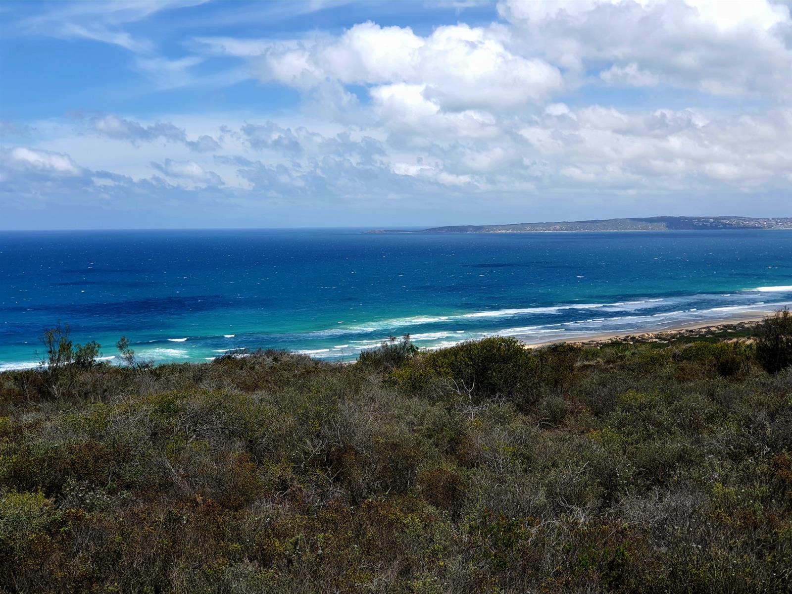 Where the Horizon Becomes Your Neighbour - Nautilus Bay