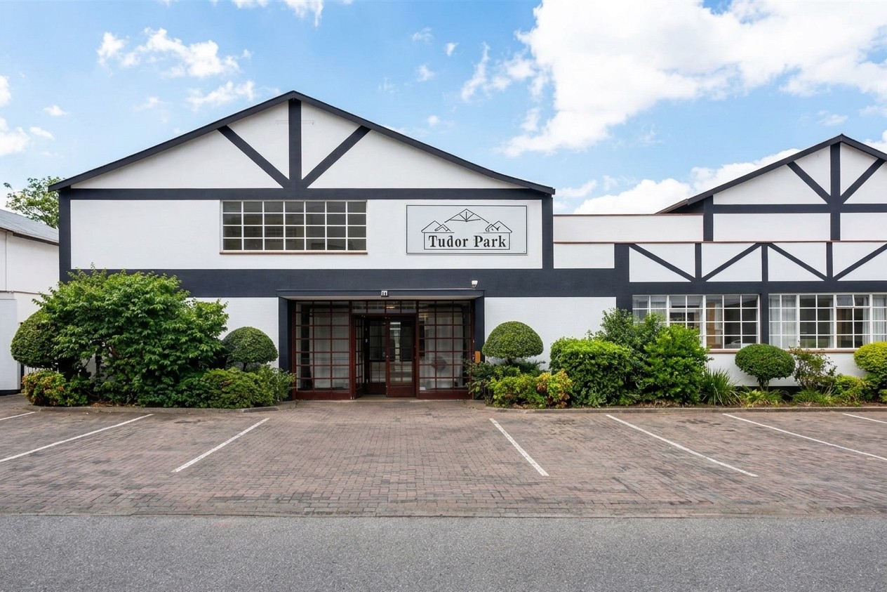 Ideal Medical or Professional Suites in Prime Tudor Park Location