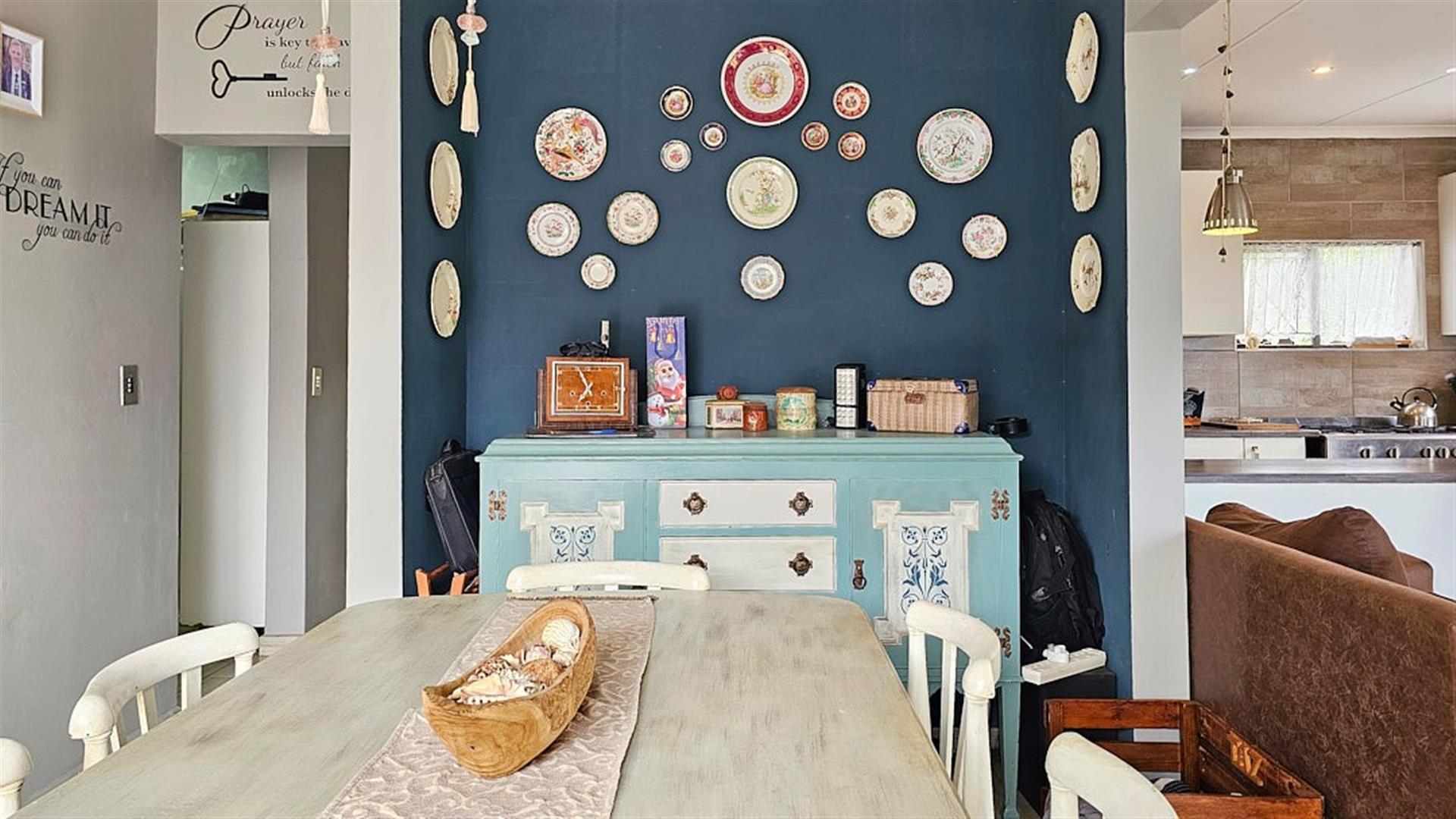 Lovely Family House with Flat