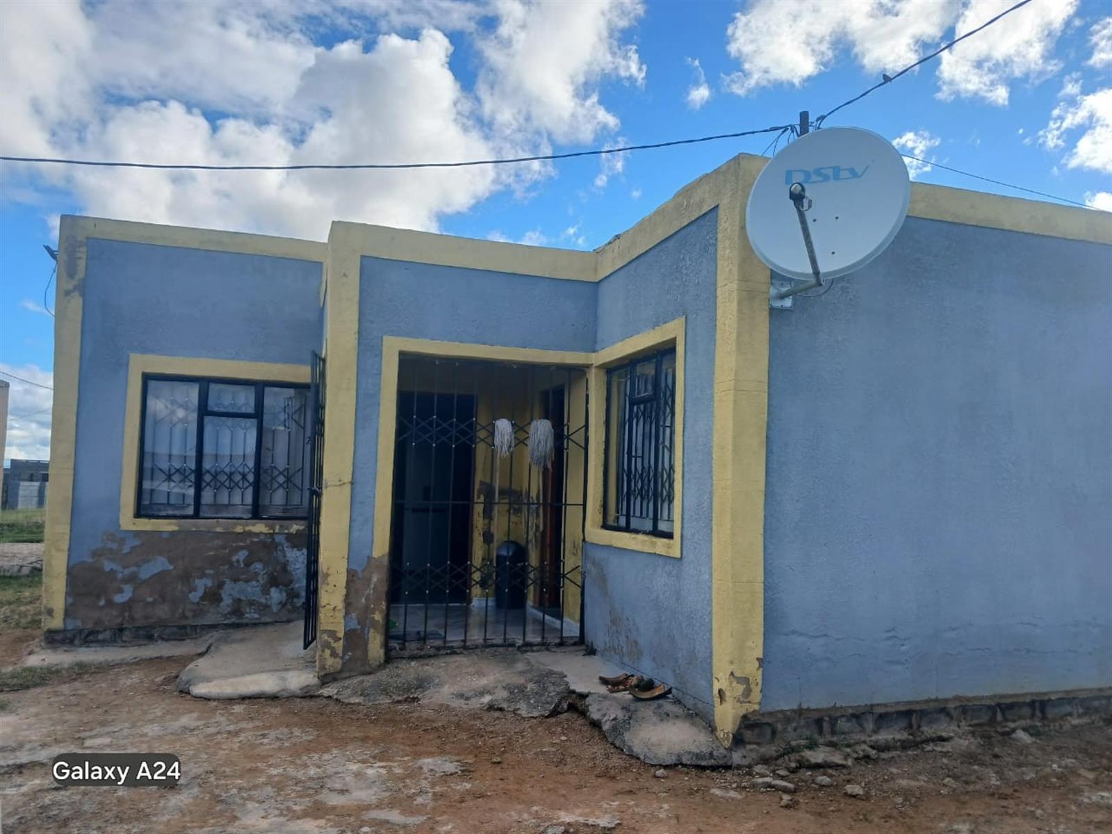 House For Sale in Osizweni, KwaZulu Natal