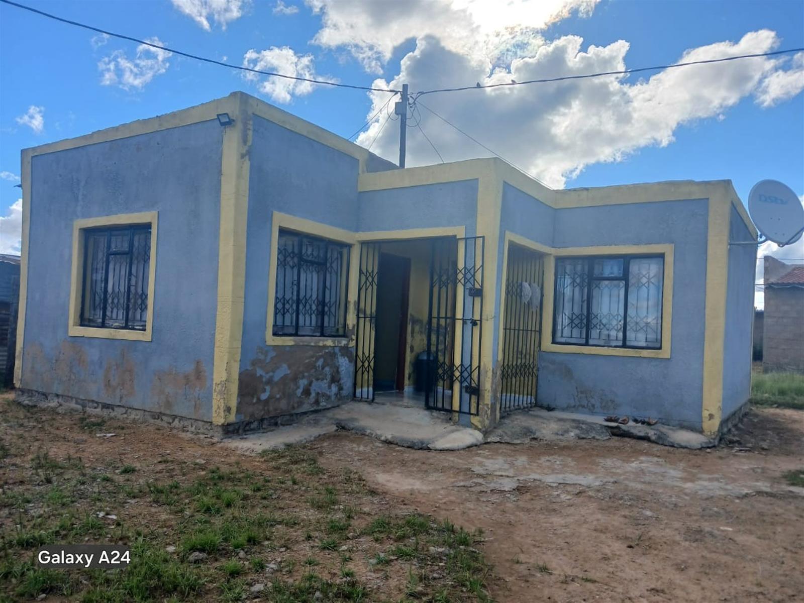 House For Sale in Osizweni, KwaZulu Natal