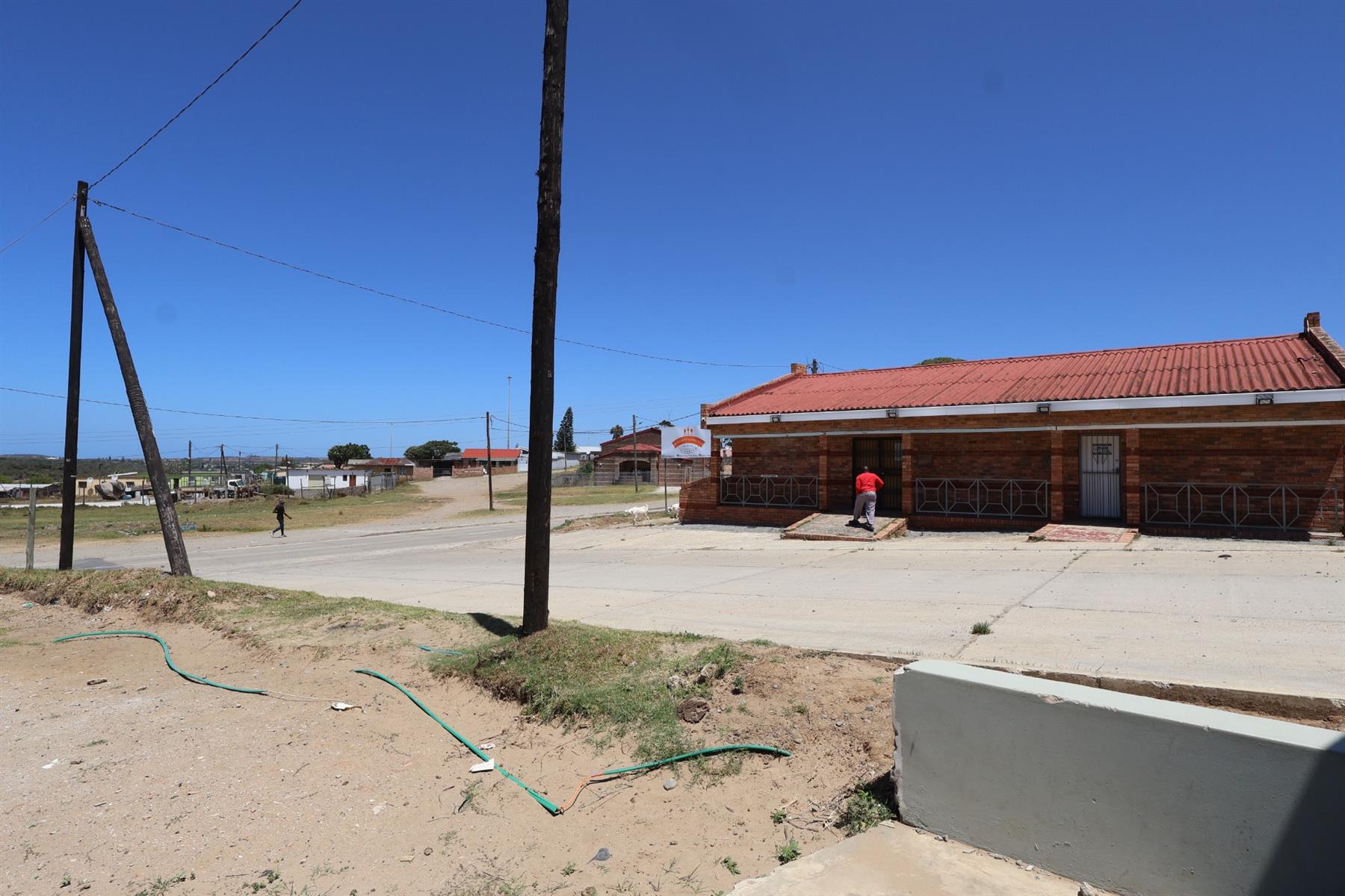 Supermarket development opportunity - shell complete