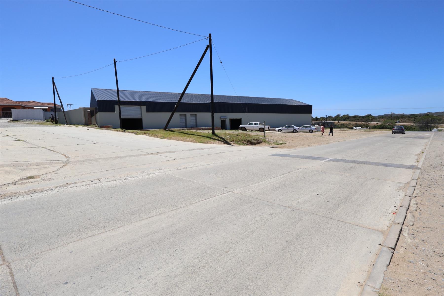 Supermarket development opportunity - shell complete