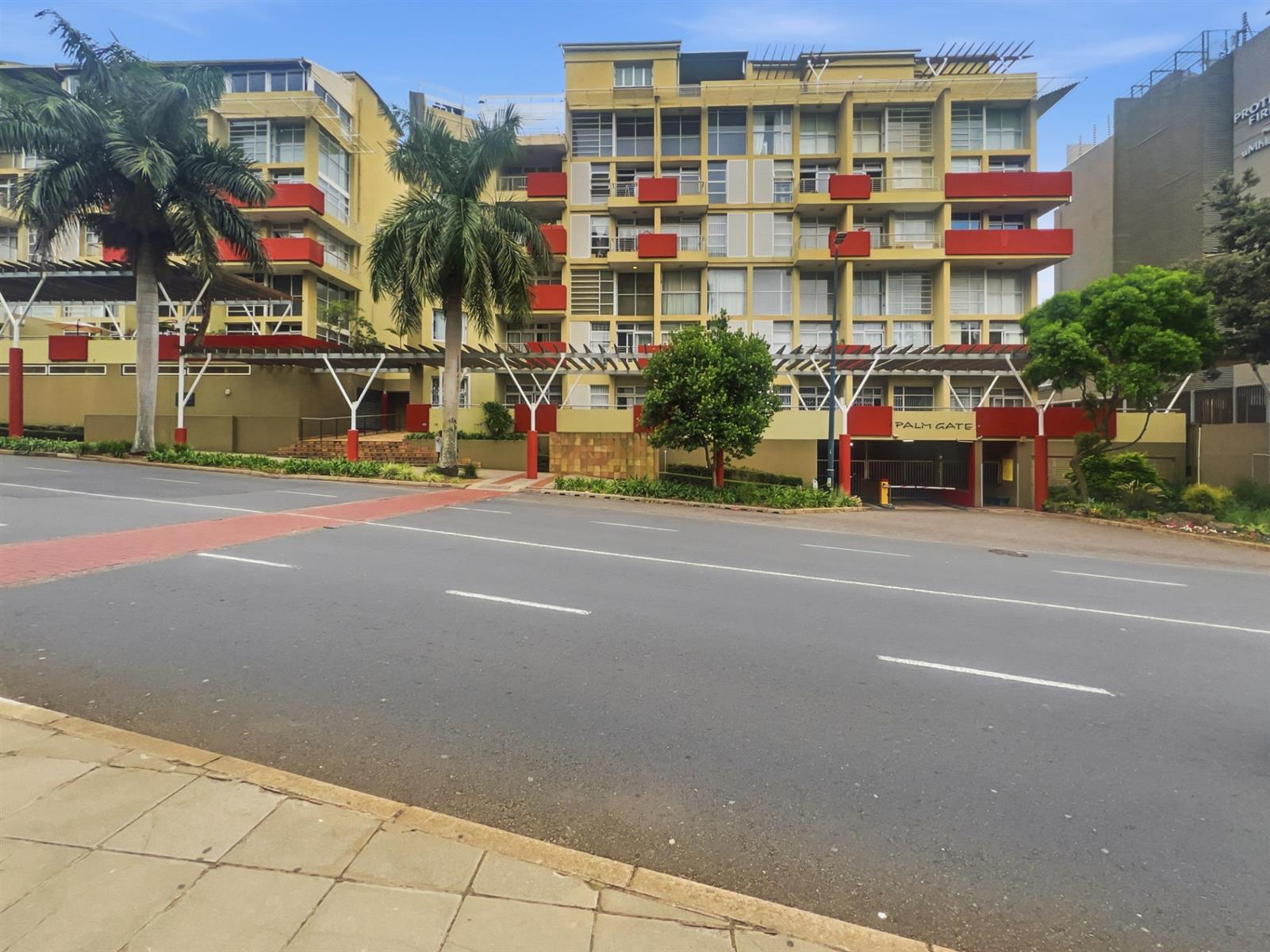 Newly Renovated 2 Bed Apartment For Sale in Umhlanga Ridge, Umhlanga, KwaZulu-Natal