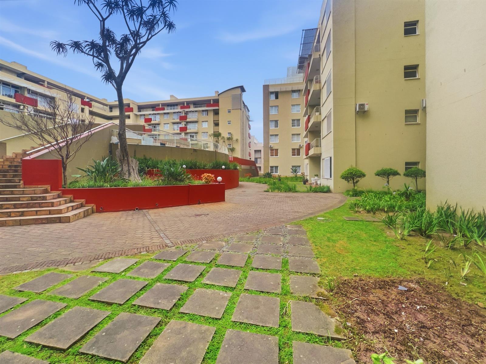 Newly Renovated 2 Bed Apartment For Sale in Umhlanga Ridge, Umhlanga, KwaZulu-Natal
